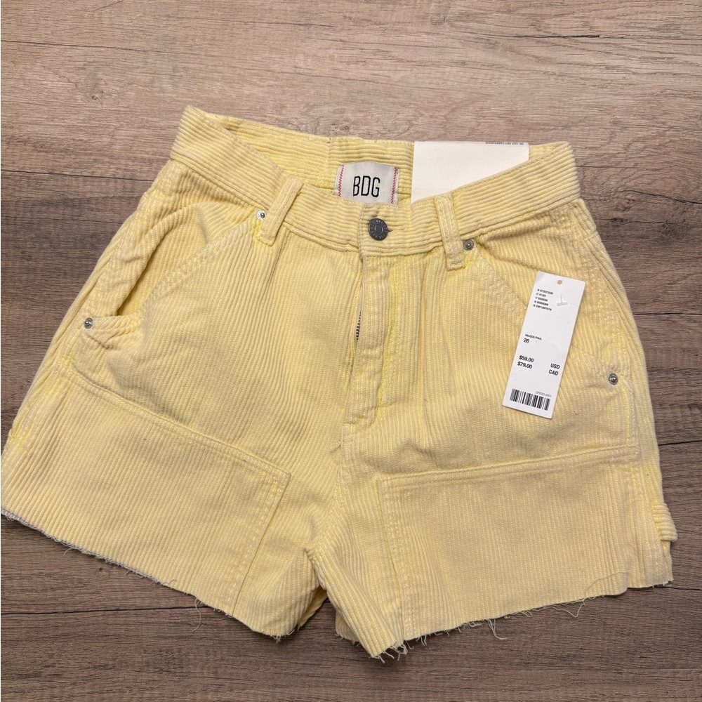 Size 26 Yellow Urban Outfitters Cut Off Jean Shorts - Picture 1 of 5